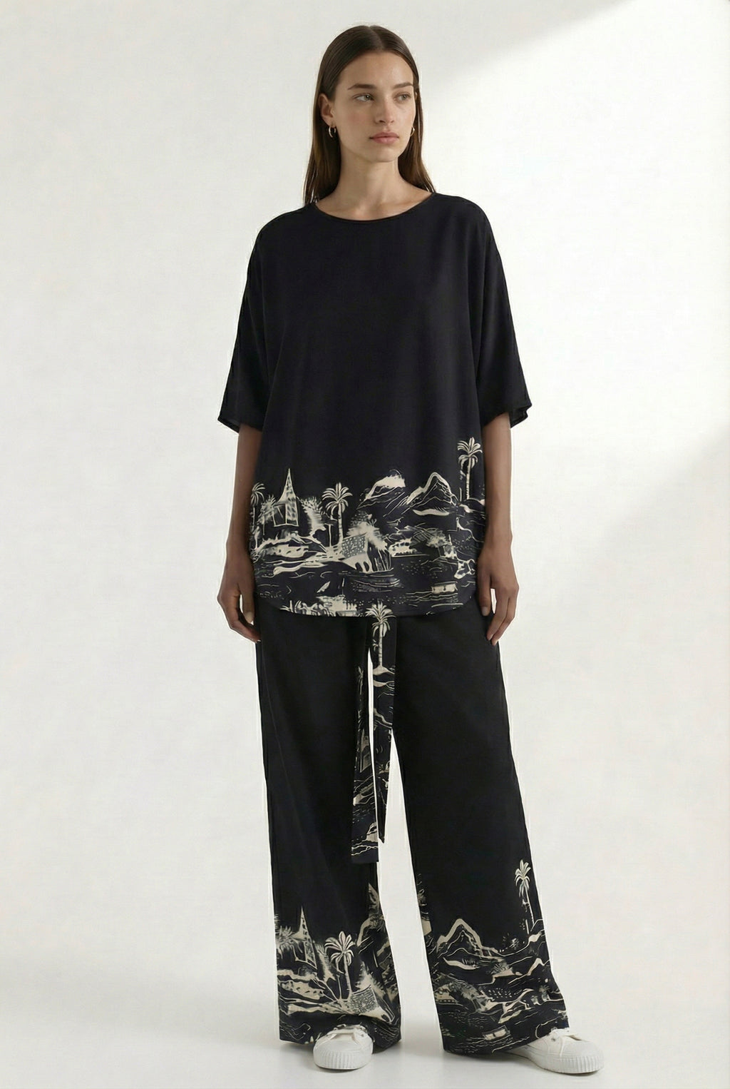 Wayfarer Kaftan Top Black